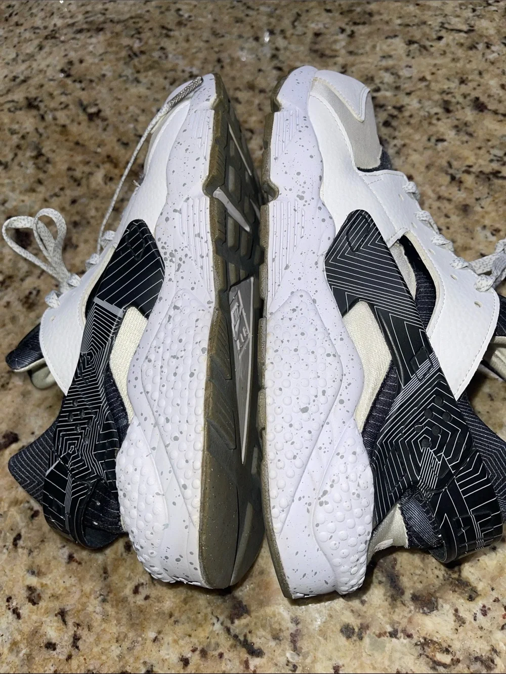 Nike Air Huarache White and Black Sneakers